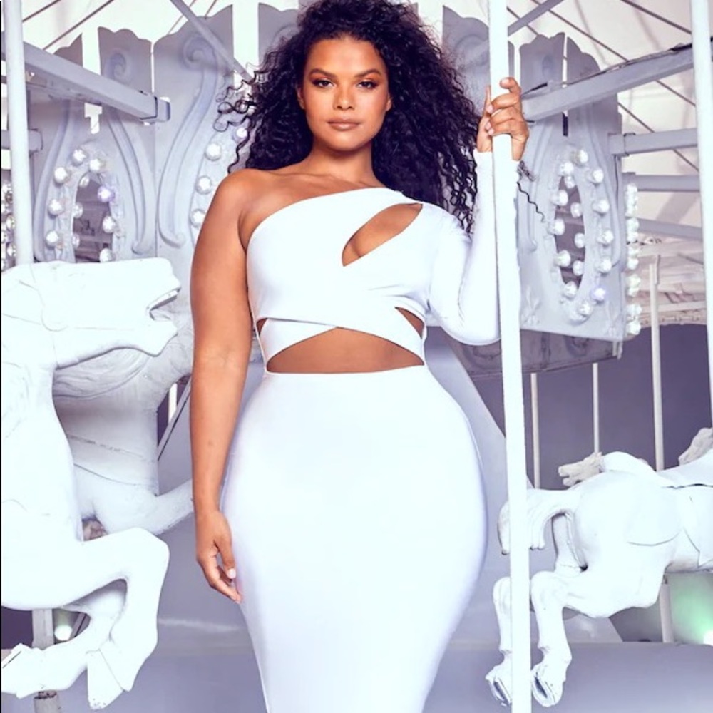 NWT PrettyLittleThing White Cut Out One Shoulder Midi Dress